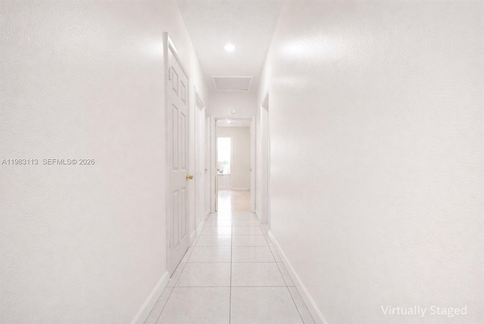 550 NE 173rd St, North Miami Beach FL 33162 — 15