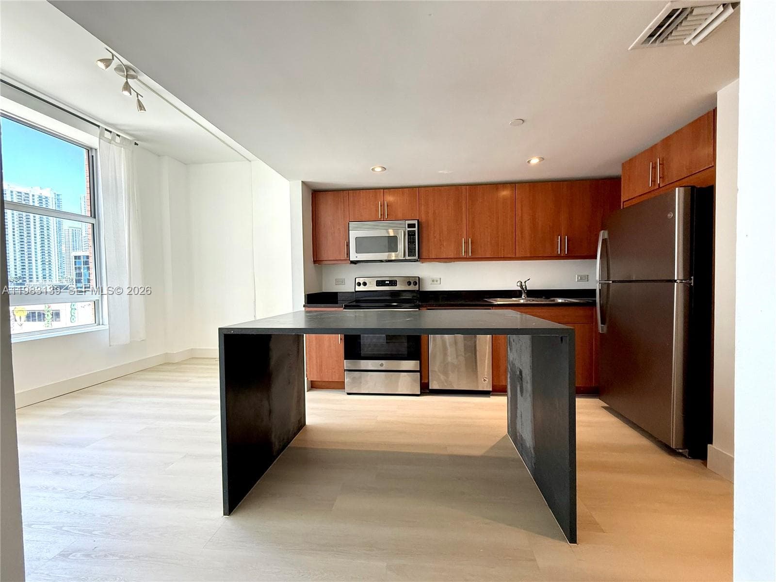 111 E Flagler St # 805, Miami FL 33131 — 2