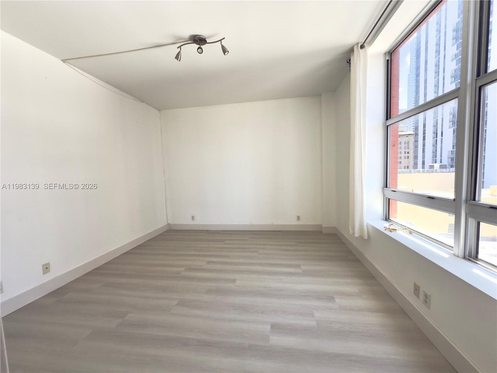111 E Flagler St # 805, Miami FL 33131 — 11