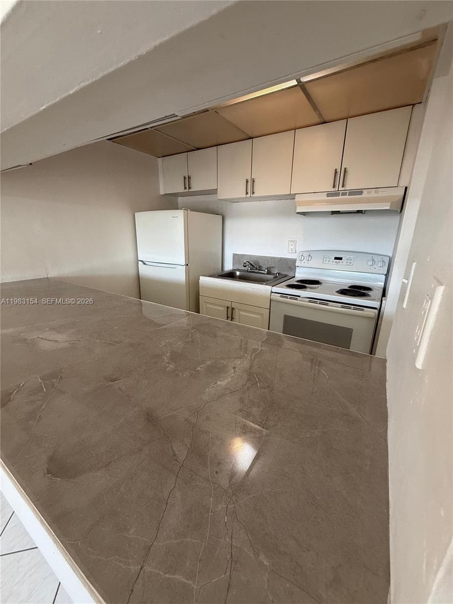 251 NW 177th St # 218, Miami Gardens FL 33169 — 3