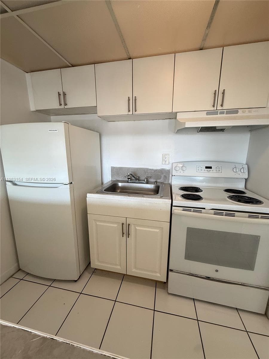 251 NW 177th St # 218, Miami Gardens FL 33169 — 5