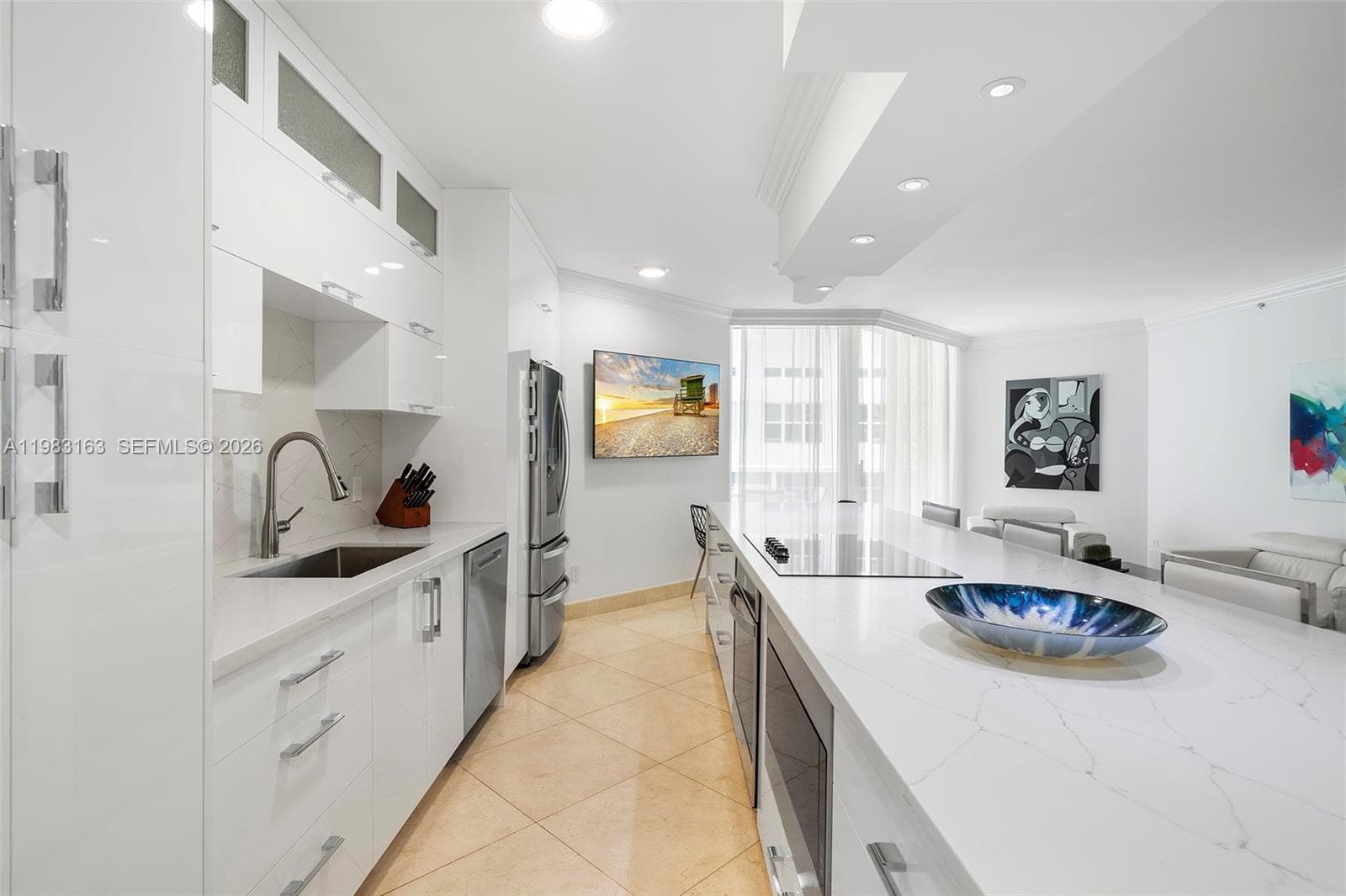 4775 Collins Ave # 1504, Miami Beach FL 33140 — 6