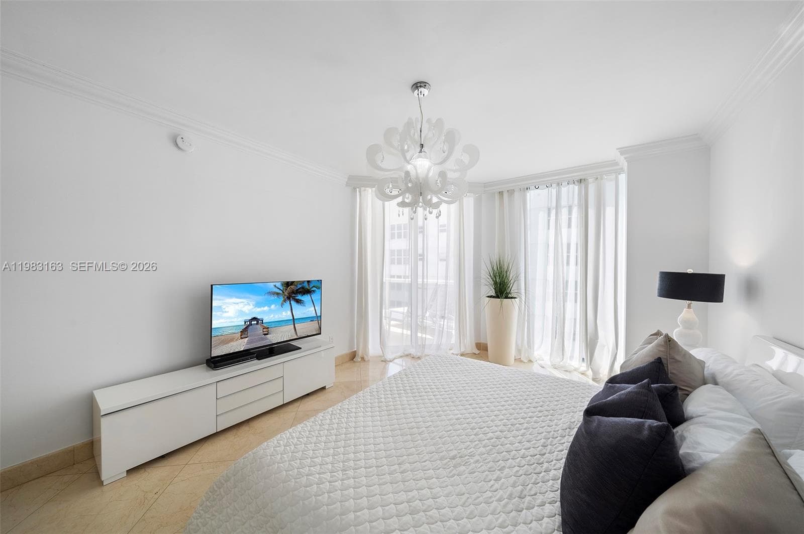 4775 Collins Ave # 1504, Miami Beach FL 33140 — 16
