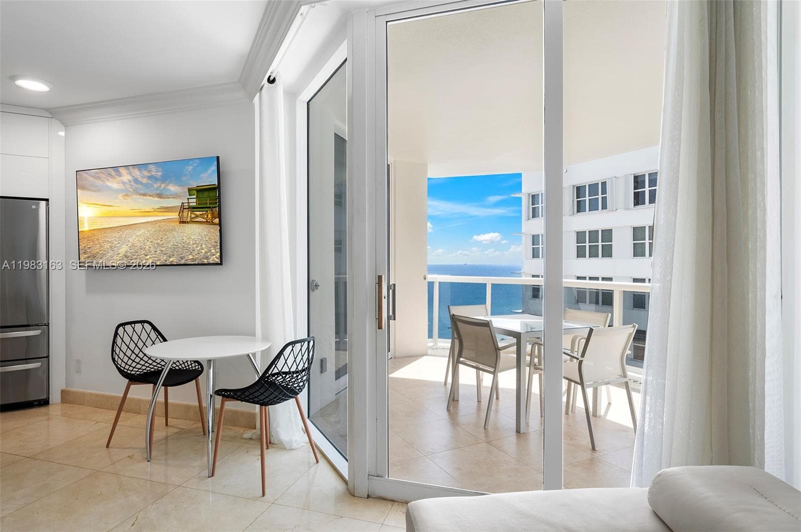 4775 Collins Ave # 1504, Miami Beach FL 33140 — 5