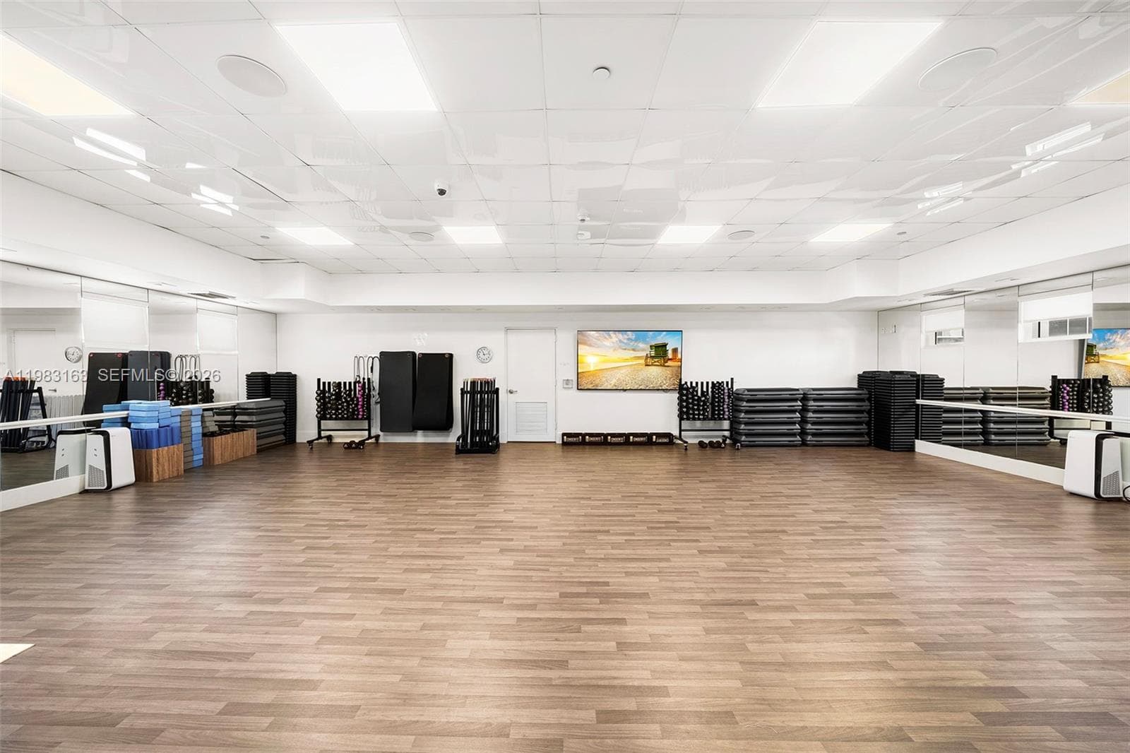 4775 Collins Ave # 1504, Miami Beach FL 33140 — 38
