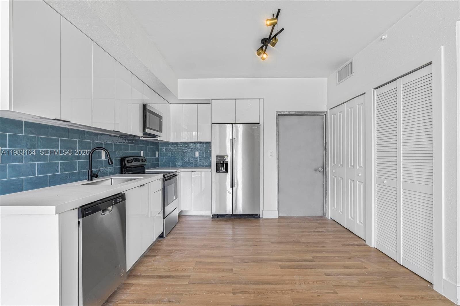 16955 SW 100th Ave, Miami FL 33157 — 17