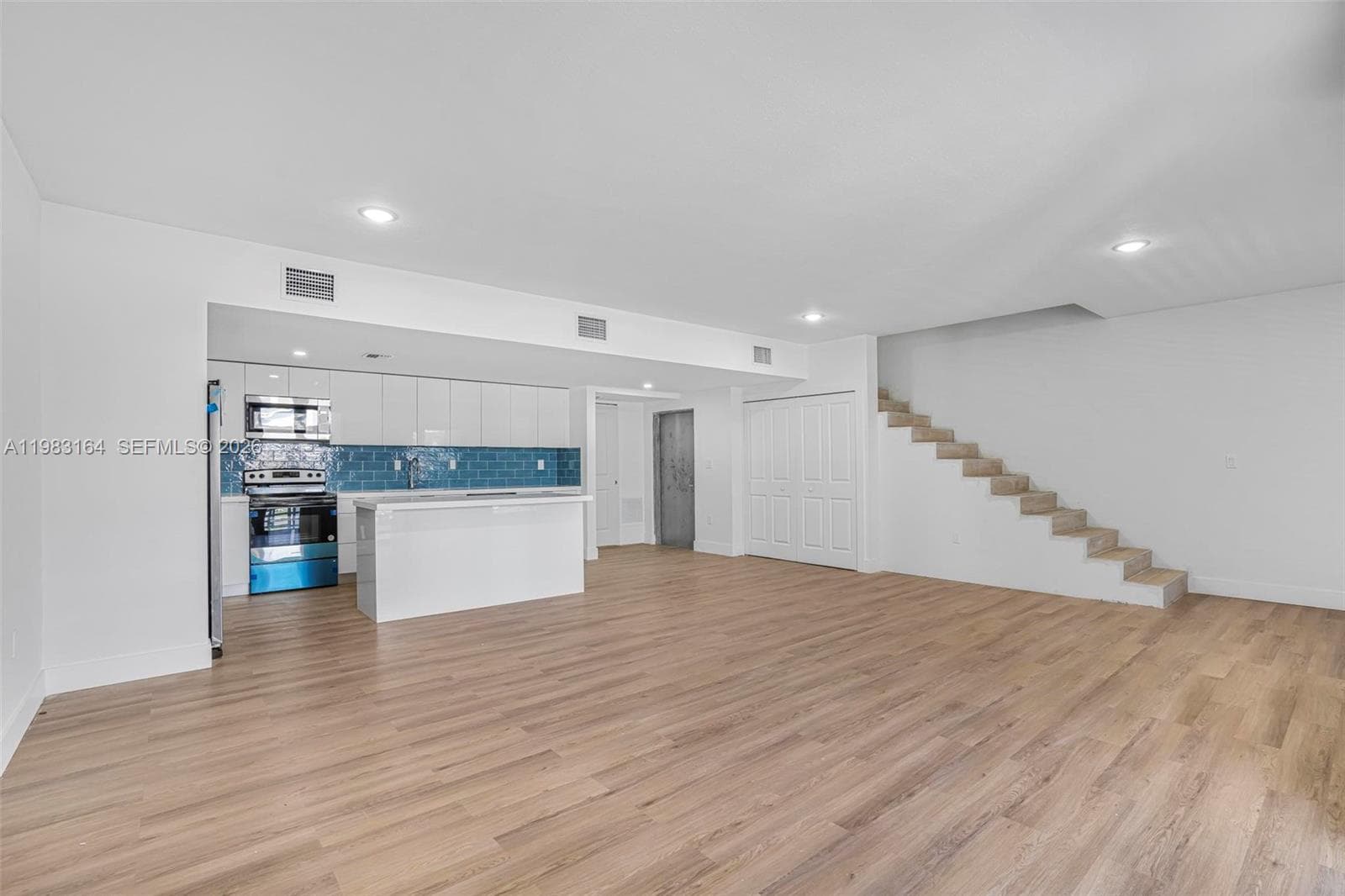 16955 SW 100th Ave, Miami FL 33157 — 16