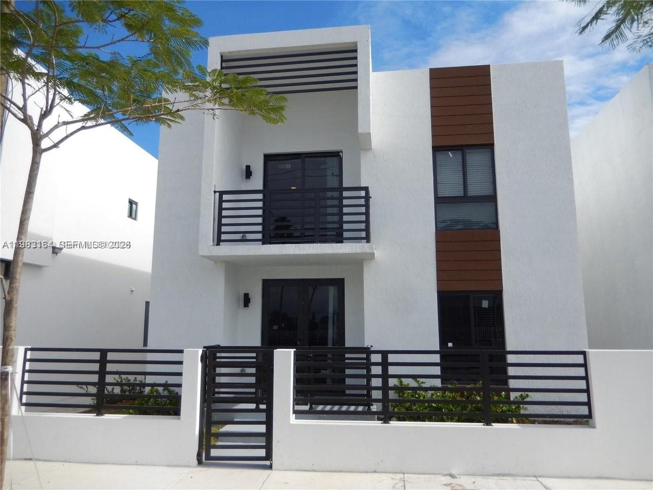 16955 SW 100th Ave, Miami FL 33157 — 4