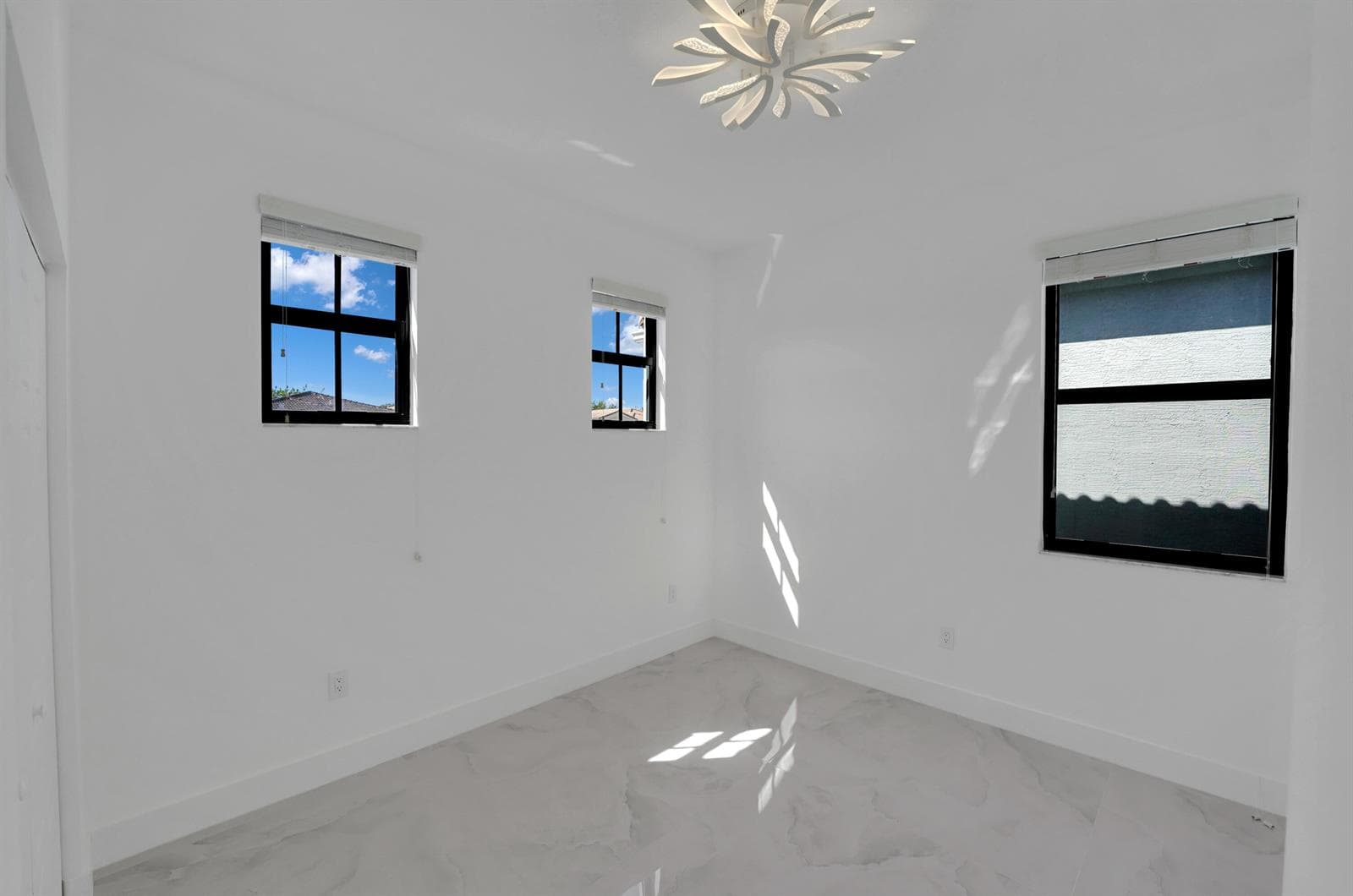 671 NE 191st Terrace, Miami FL 33179 — 28