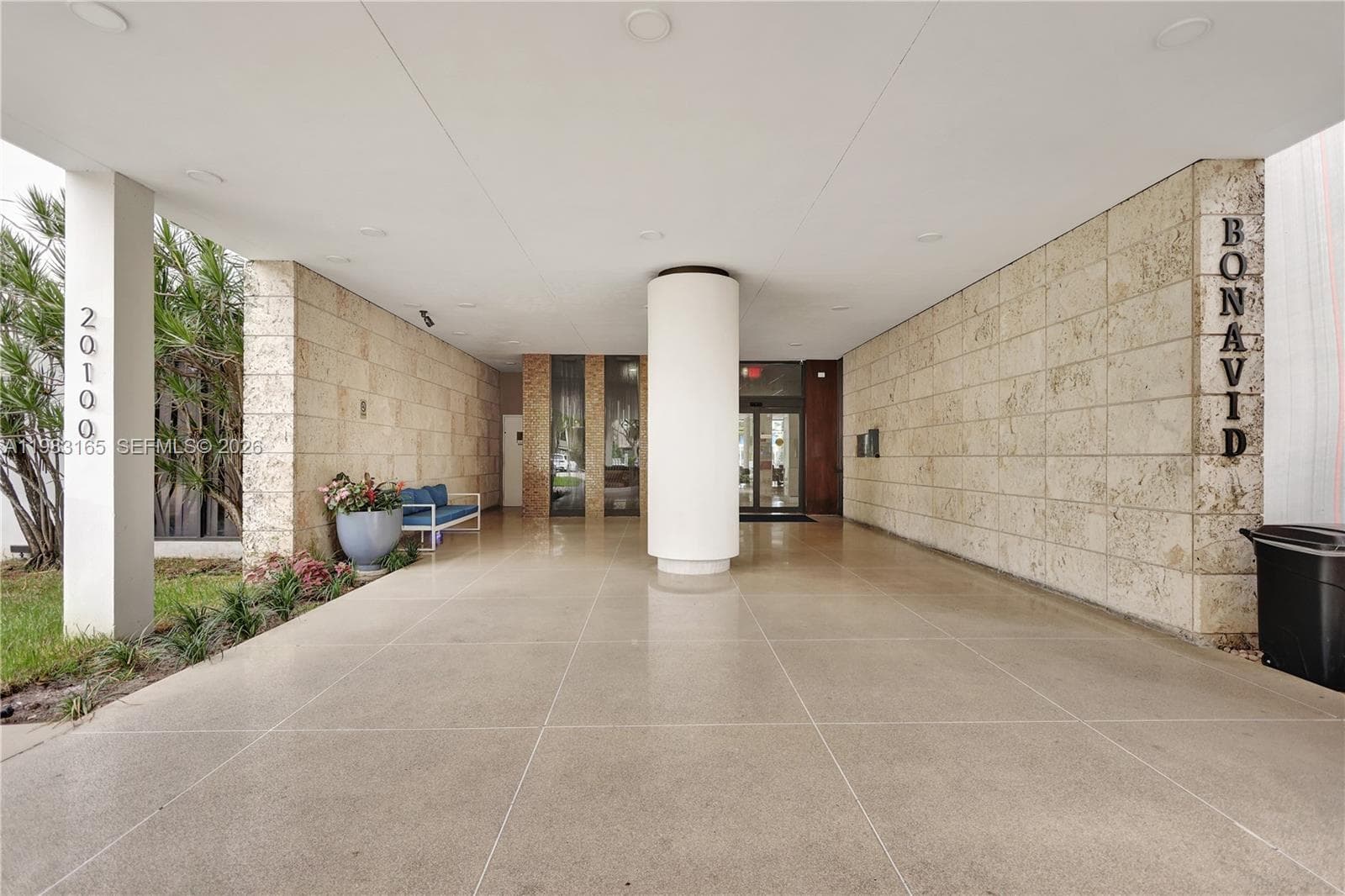20100 W Country Club Dr # 1003, Aventura FL 33180 — 2