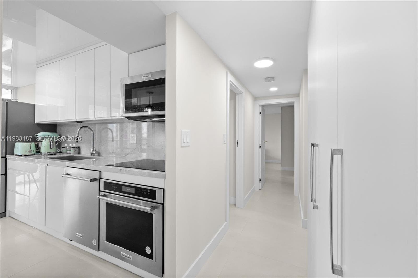 230 S 174th St # 2202, Sunny Isles Beach FL 33160 — 19