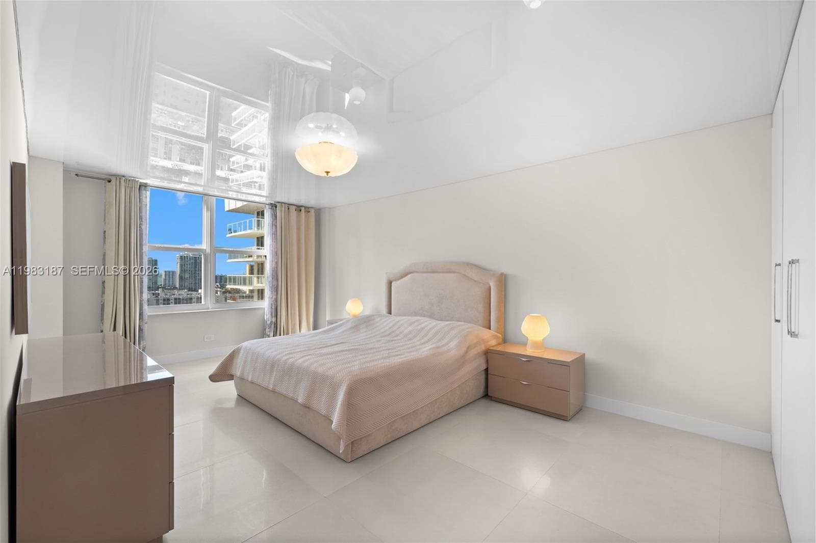 230 S 174th St # 2202, Sunny Isles Beach FL 33160 — 25