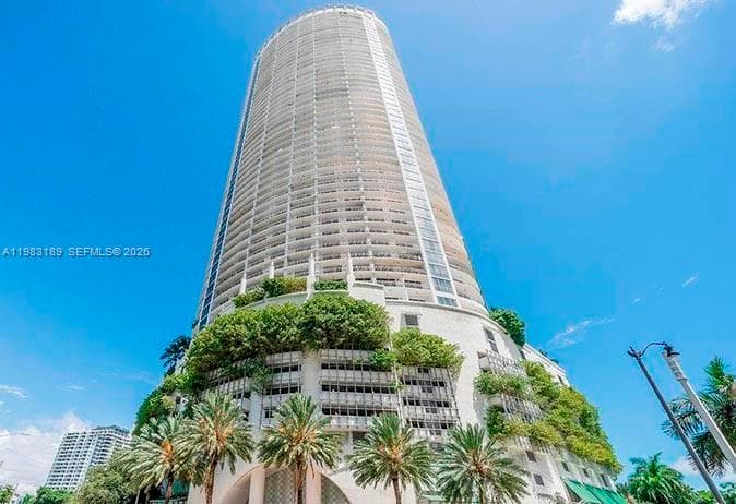 1750 N Bayshore Dr # 1104, Miami FL 33132 — 2