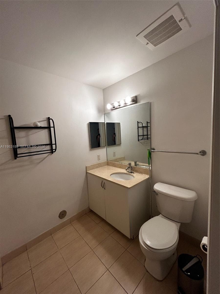 1750 N Bayshore Dr # 1104, Miami FL 33132 — 7