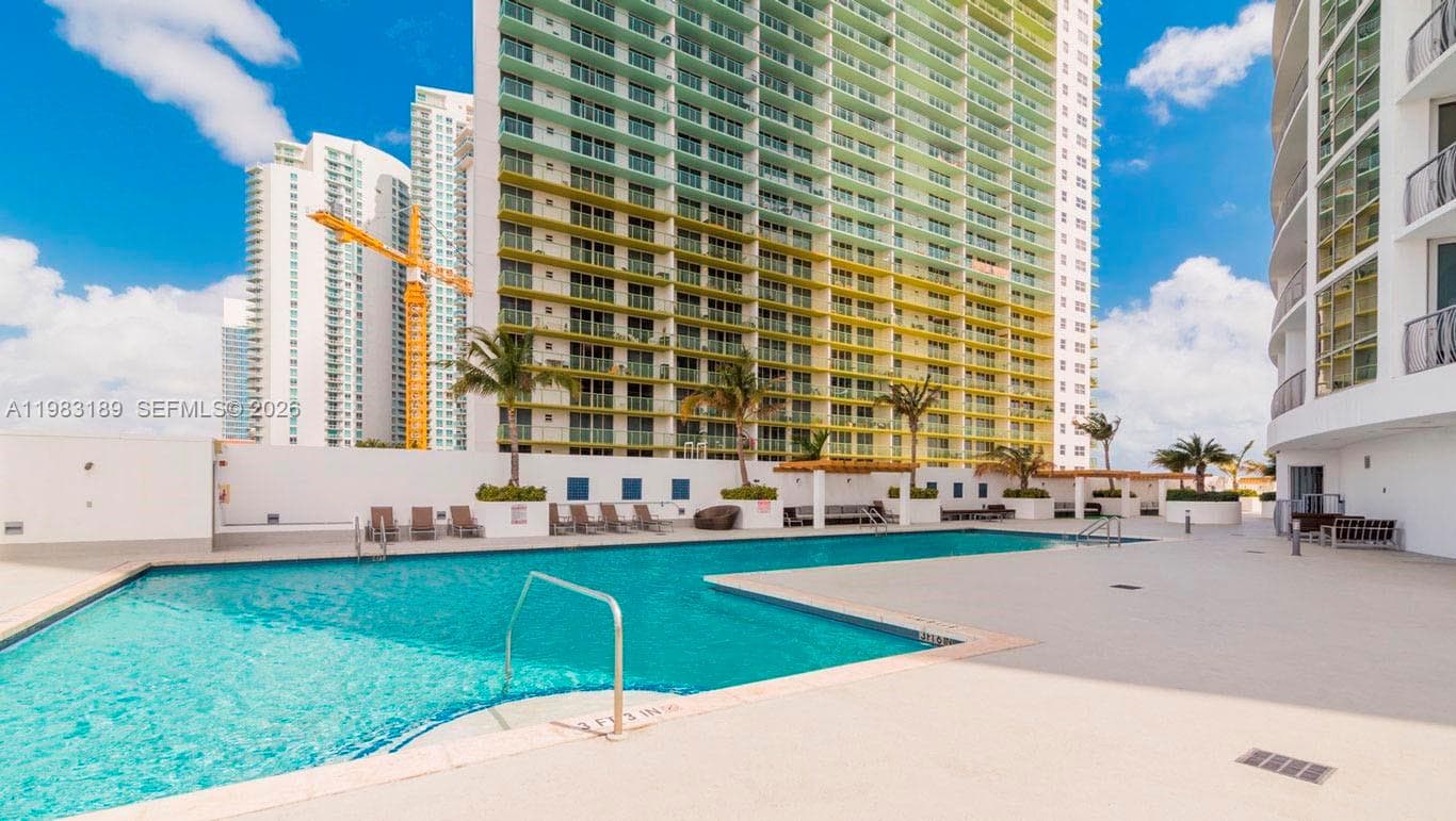 1750 N Bayshore Dr # 1104, Miami FL 33132 — 3