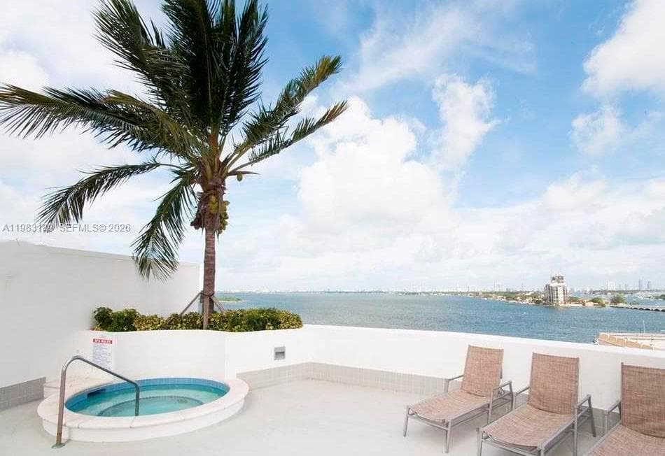 1750 N Bayshore Dr # 1104, Miami FL 33132 — 5