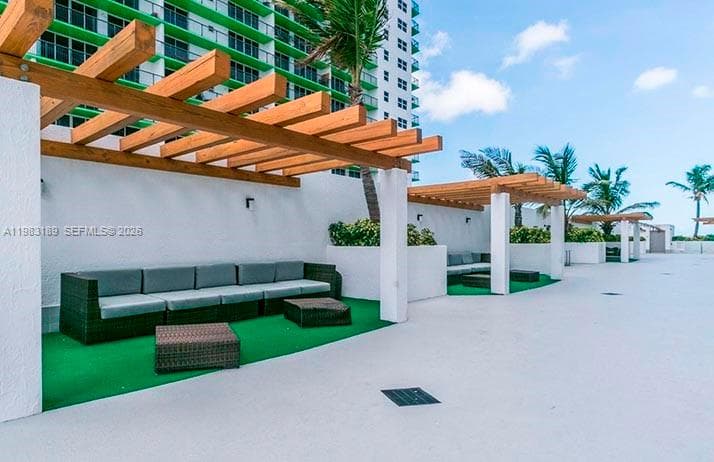 1750 N Bayshore Dr # 1104, Miami FL 33132 — 4