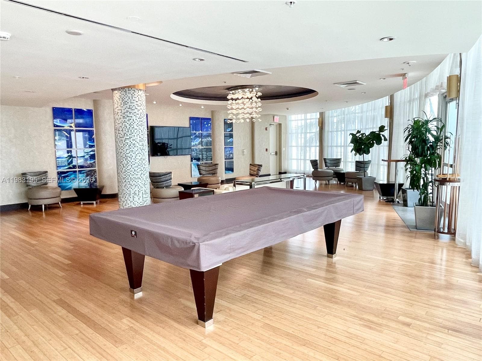 253 NE 2nd St # 2506, Miami FL 33132 — 53