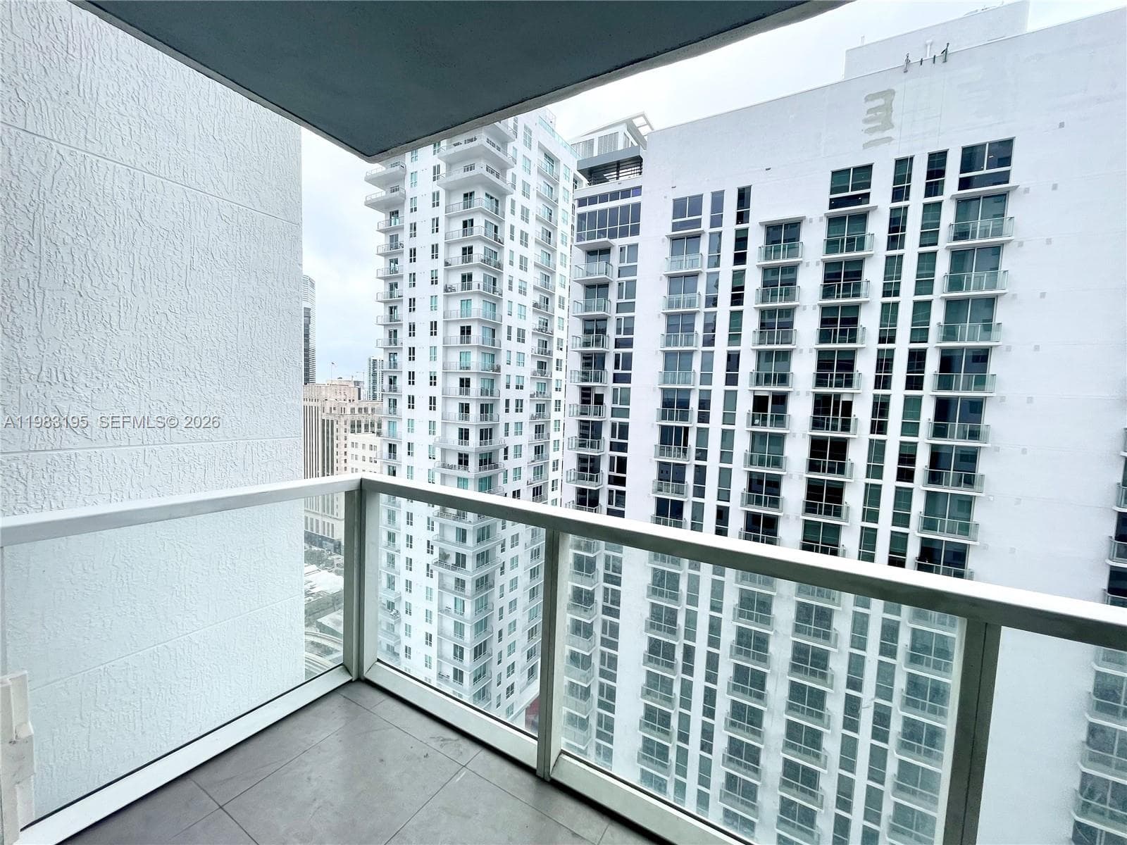 253 NE 2nd St # 2506, Miami FL 33132 — 7