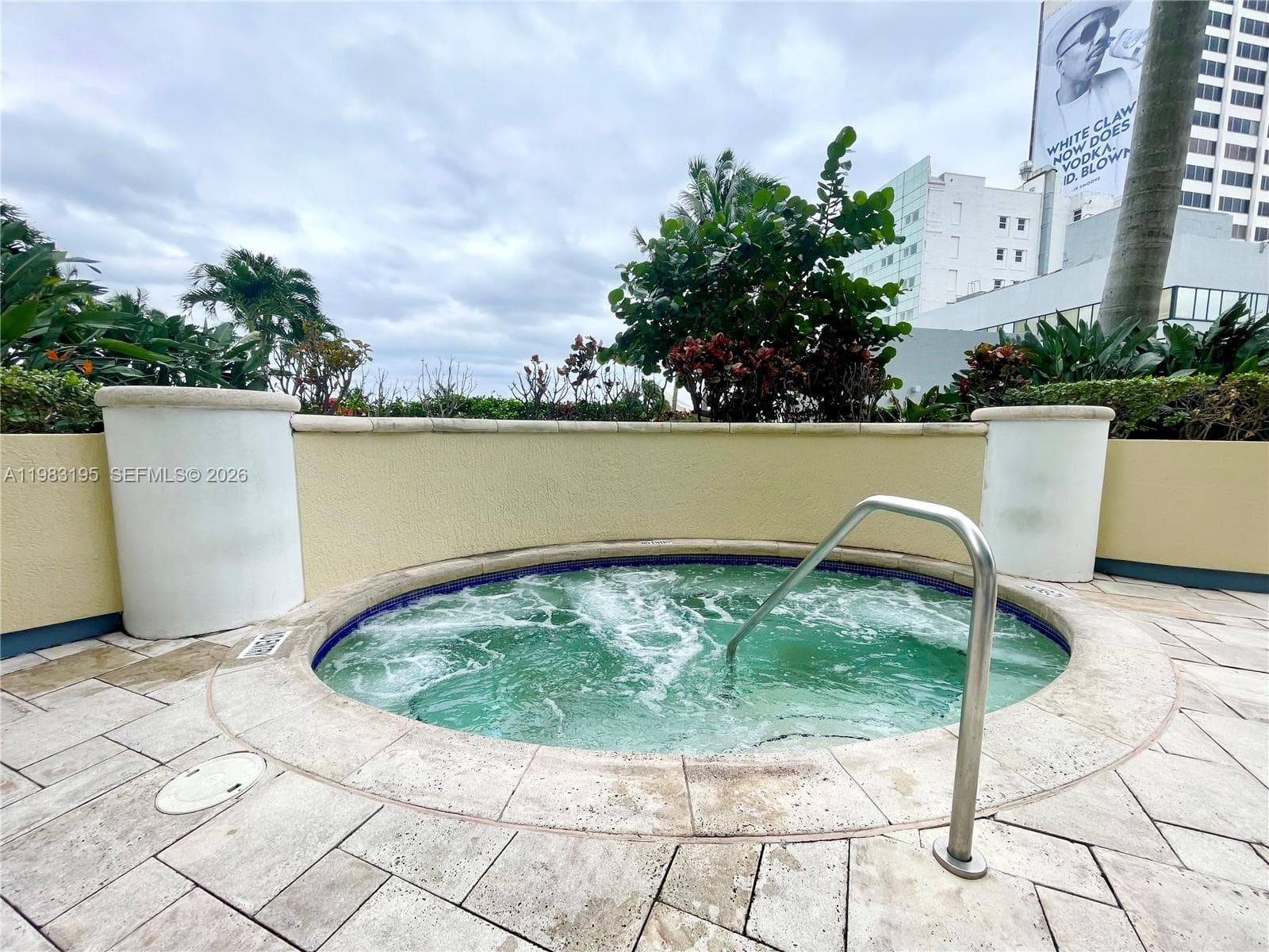253 NE 2nd St # 2506, Miami FL 33132 — 38