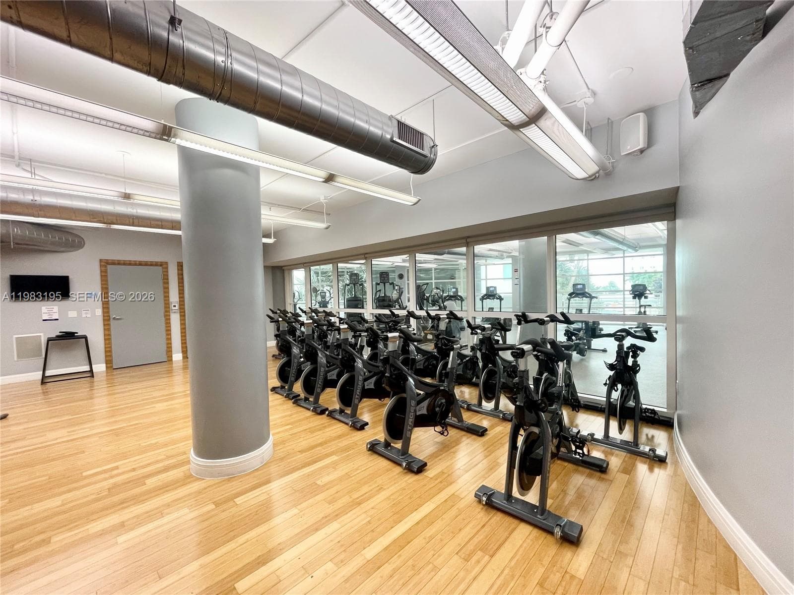 253 NE 2nd St # 2506, Miami FL 33132 — 50