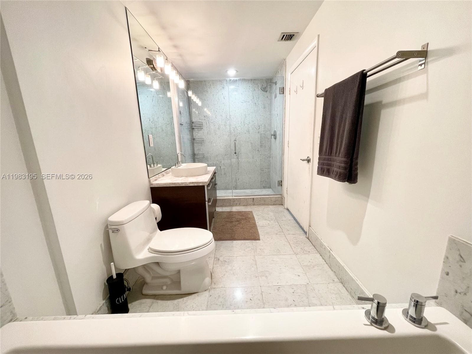 253 NE 2nd St # 2506, Miami FL 33132 — 31