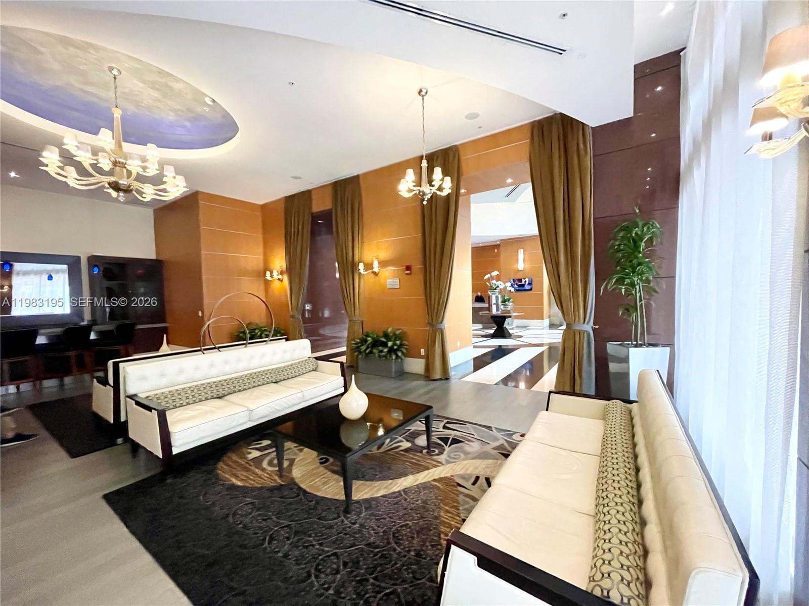 253 NE 2nd St # 2506, Miami FL 33132 — 60