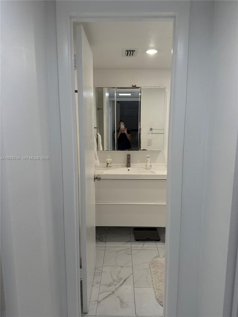 5033 NW 7th St # 312, Miami FL 33126 — 17
