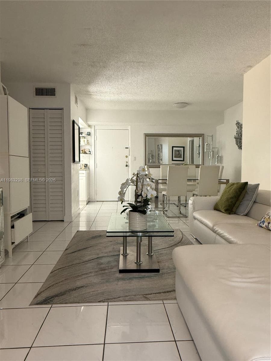 5033 NW 7th St # 312, Miami FL 33126 — 3