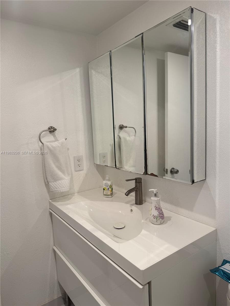 5033 NW 7th St # 312, Miami FL 33126 — 18