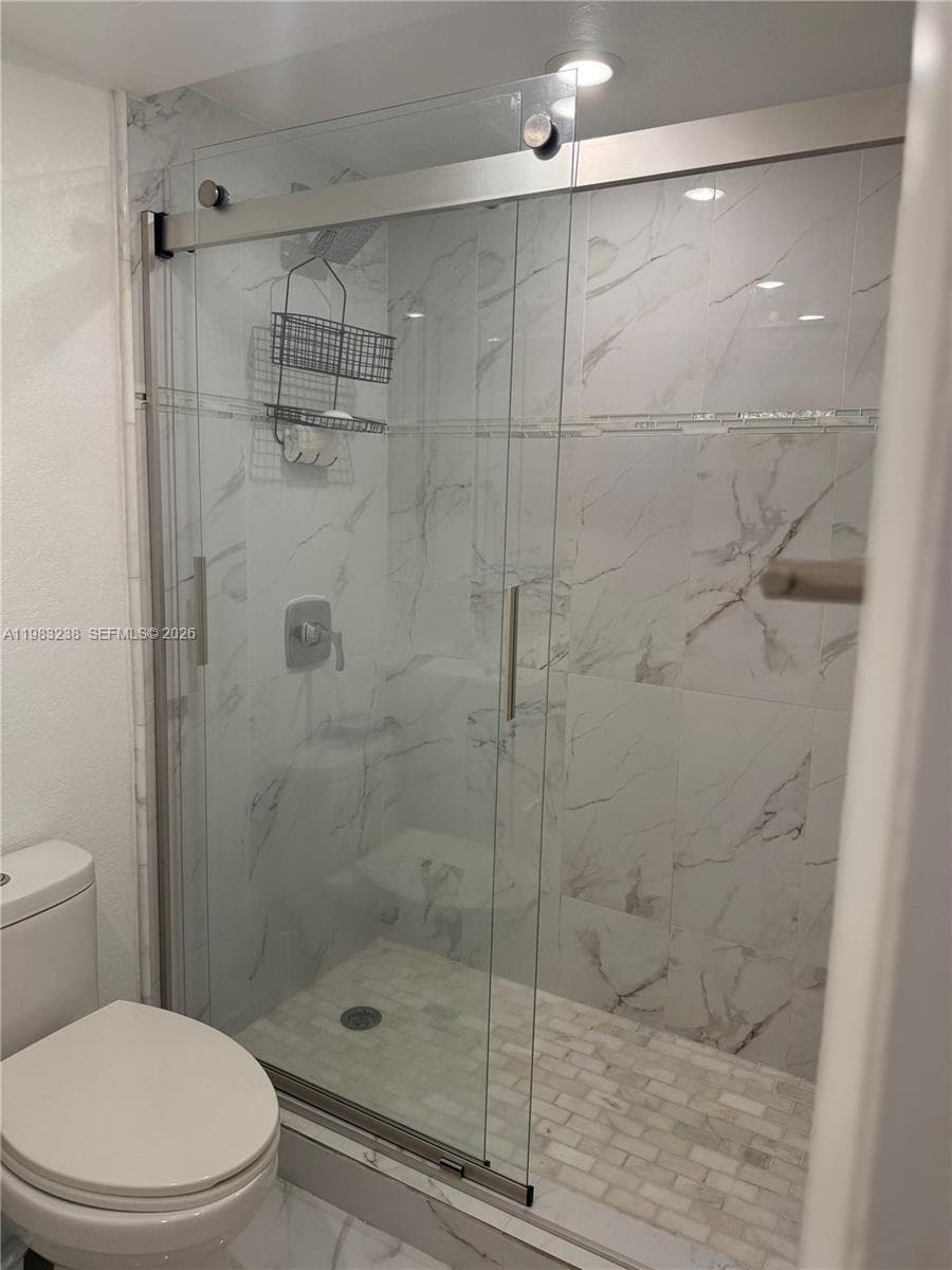 5033 NW 7th St # 312, Miami FL 33126 — 11