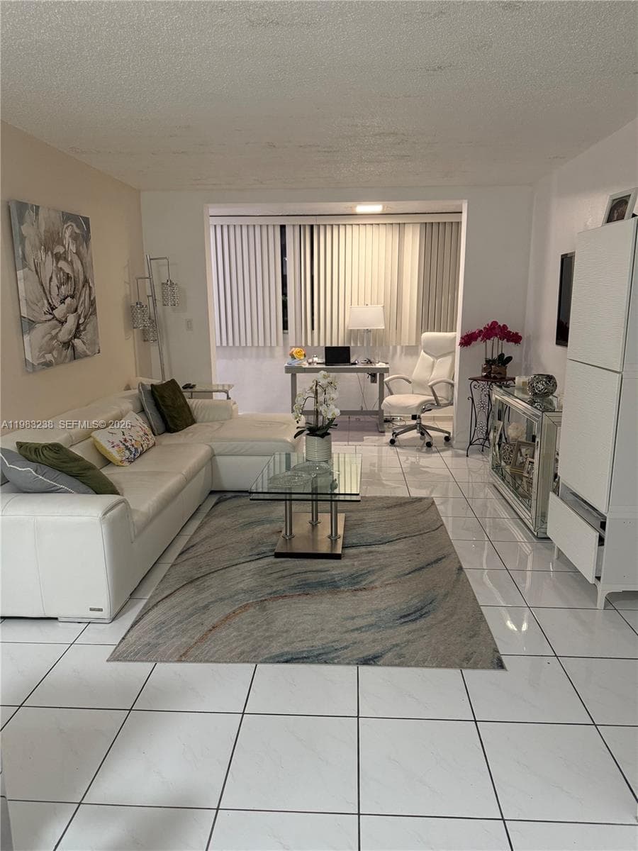 5033 NW 7th St # 312, Miami FL 33126 — 4