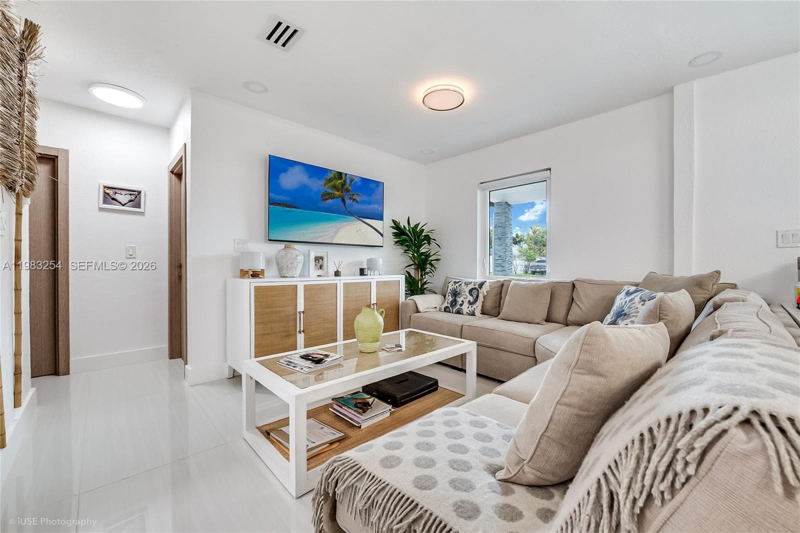 7235 SW 39th St, Miami FL 33155 — 8