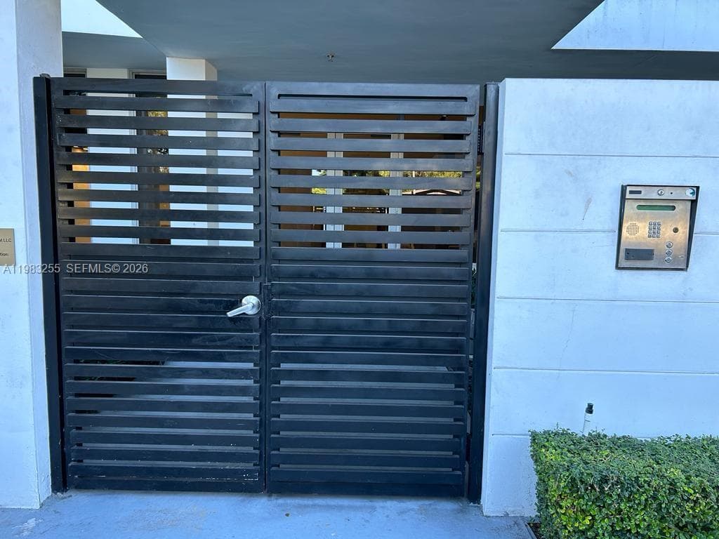 13800 Highland Dr # 402, North Miami Beach FL 33181 — 2