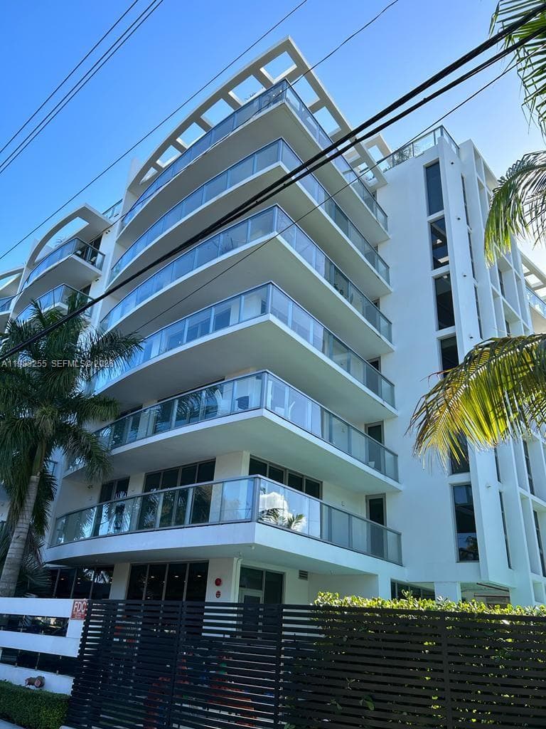 13800 Highland Dr # 402, North Miami Beach FL 33181 — 36