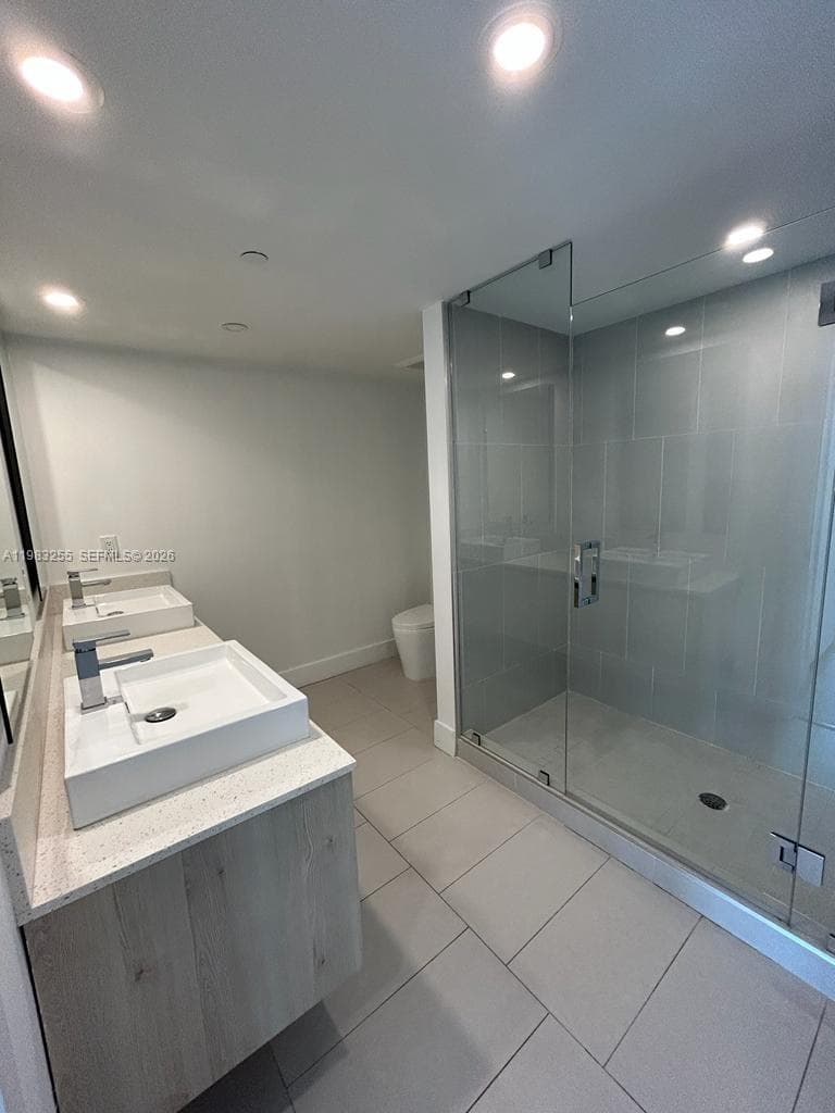 13800 Highland Dr # 402, North Miami Beach FL 33181 — 24