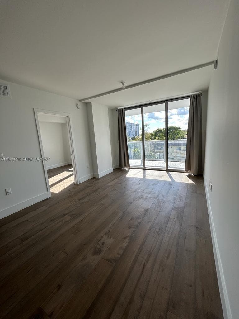 13800 Highland Dr # 402, North Miami Beach FL 33181 — 18