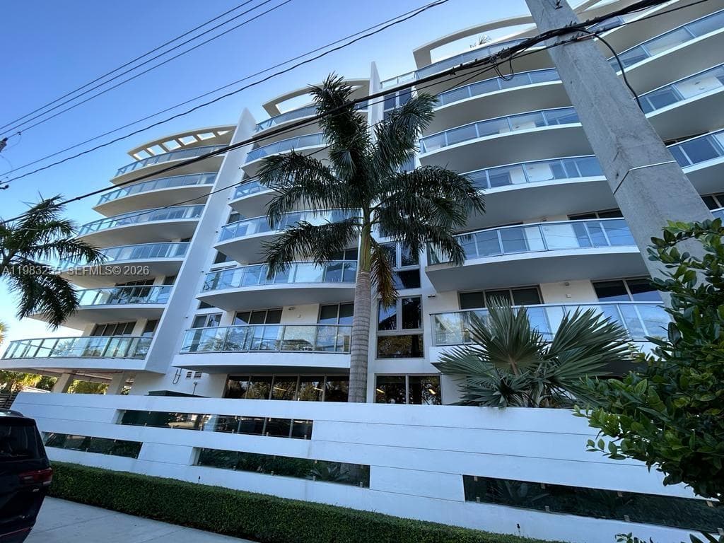 13800 Highland Dr # 402, North Miami Beach FL 33181 — 44