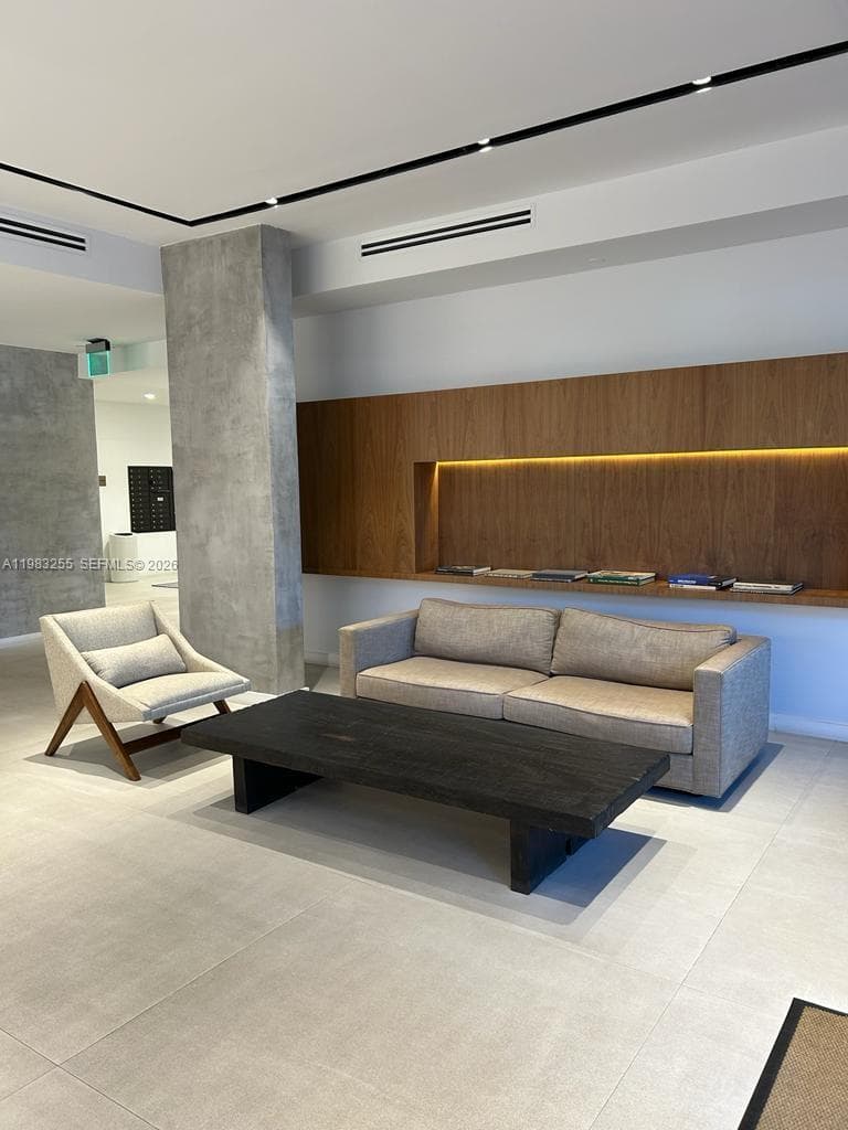 13800 Highland Dr # 402, North Miami Beach FL 33181 — 8