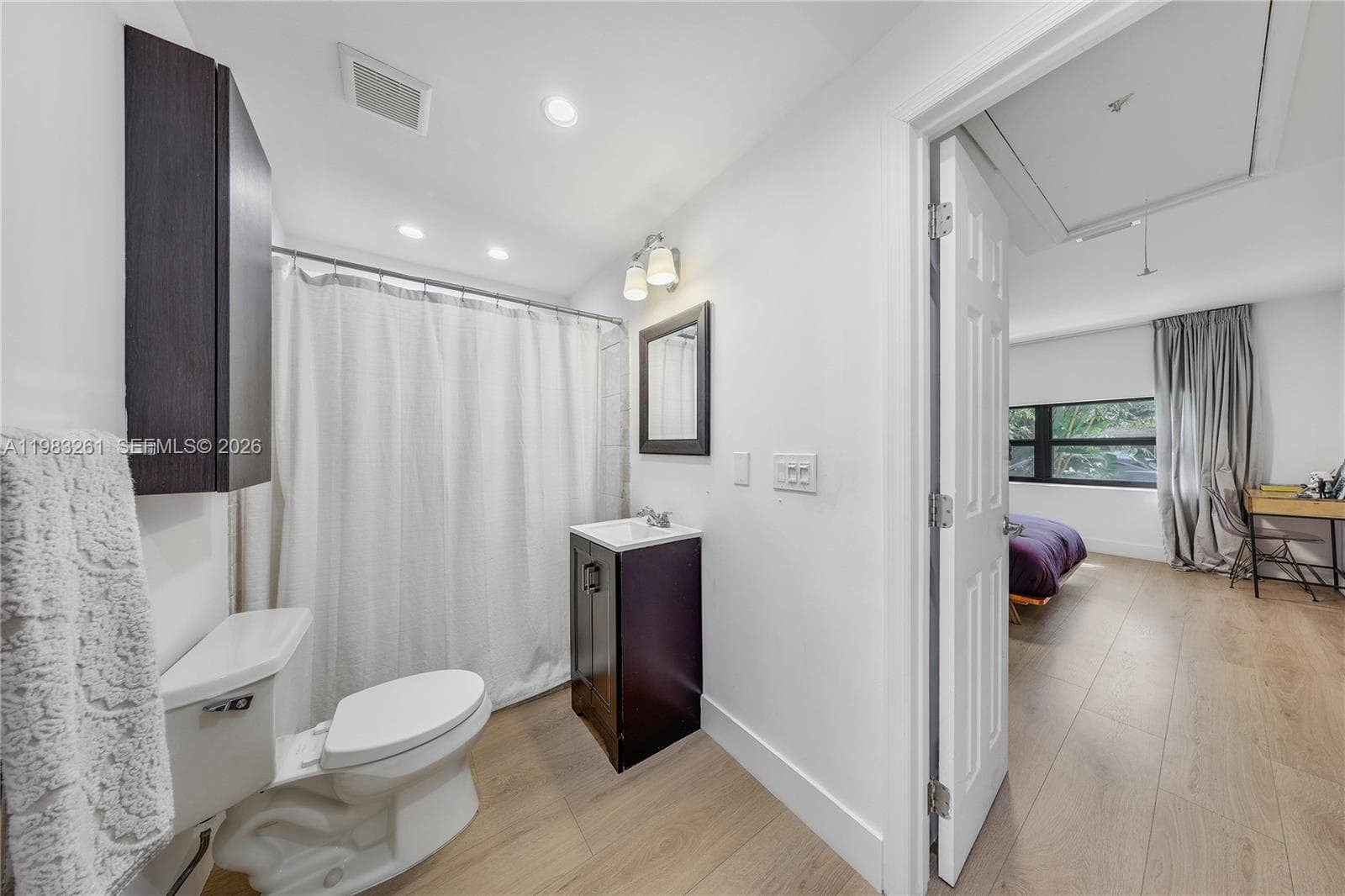 10610 NE 11th Ave, Miami Shores FL 33138 — 17