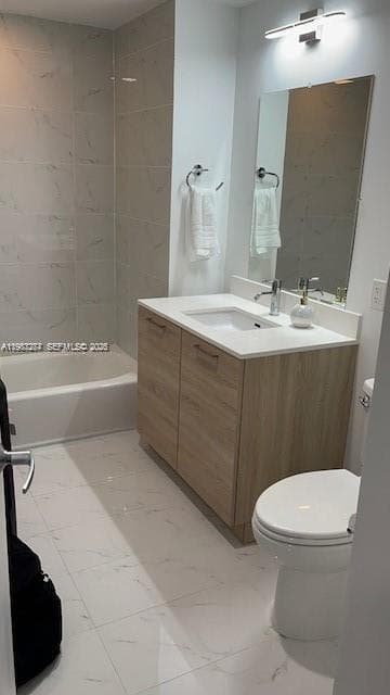 16385 Biscayne Blvd # 2702, North Miami Beach FL 33160 — 10