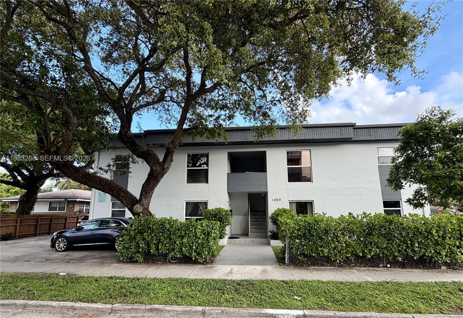 1305 NW 4th St # 3, Miami FL 33125 — 1