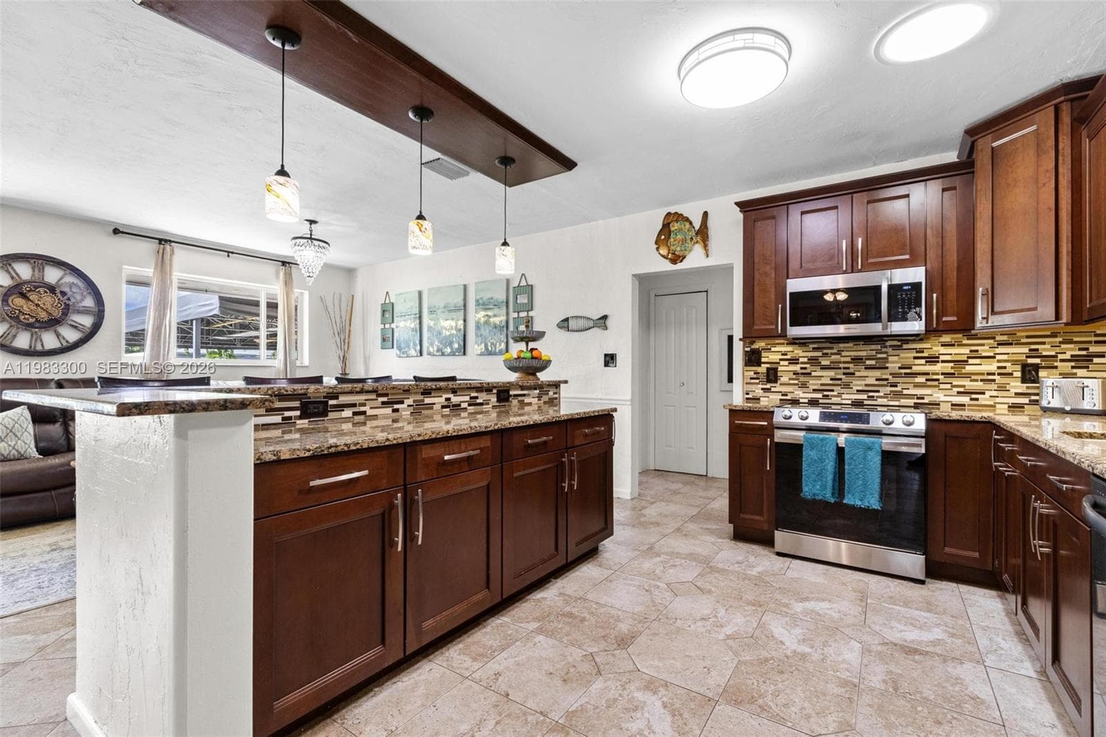 53 NW 19th St, Homestead FL 33030 — 19