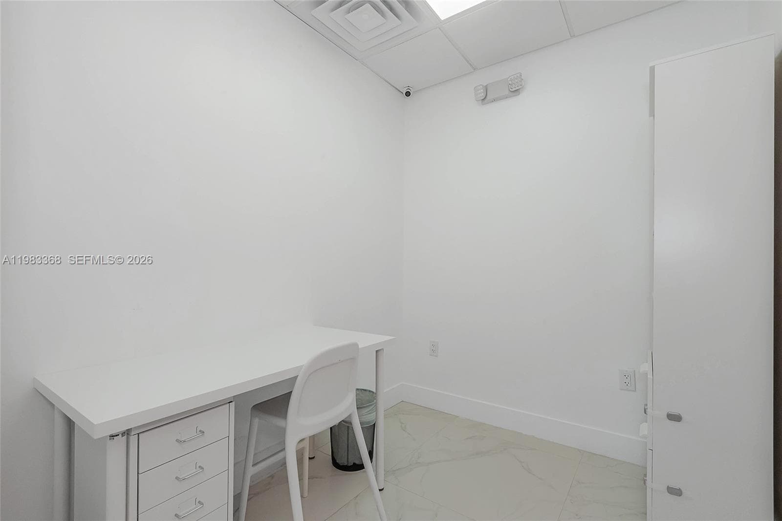 1992 E 4th Ave, Hialeah FL 33010 — 7