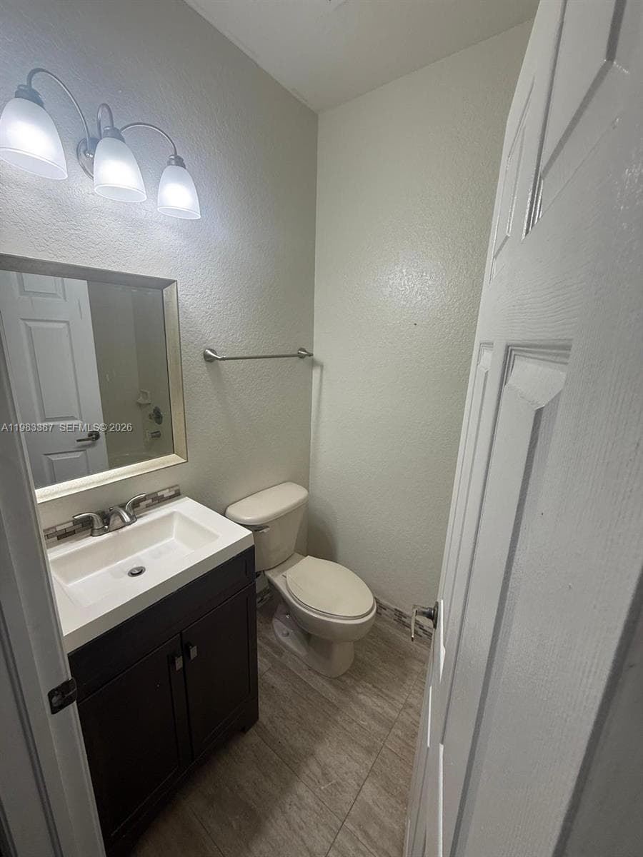 10776 NW 83rd Ter # 19, Doral FL 33178 — 10