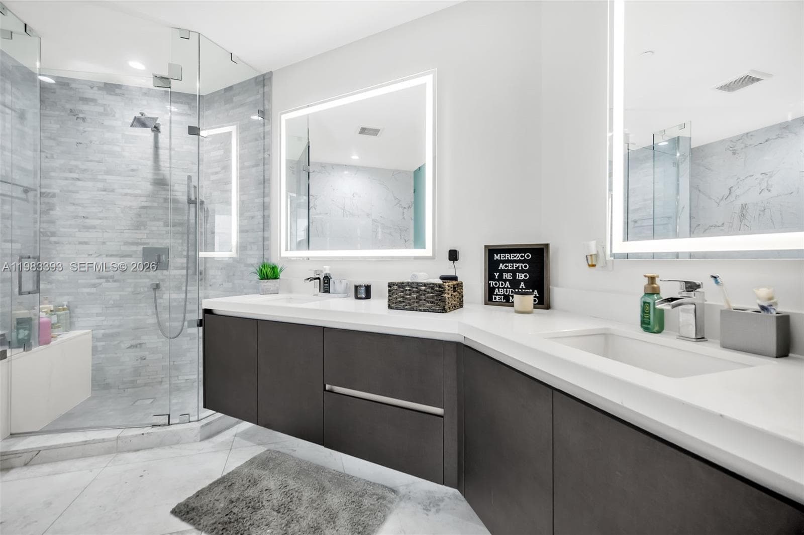 851 NE 1st Ave # 806, Miami FL 33132 — 15
