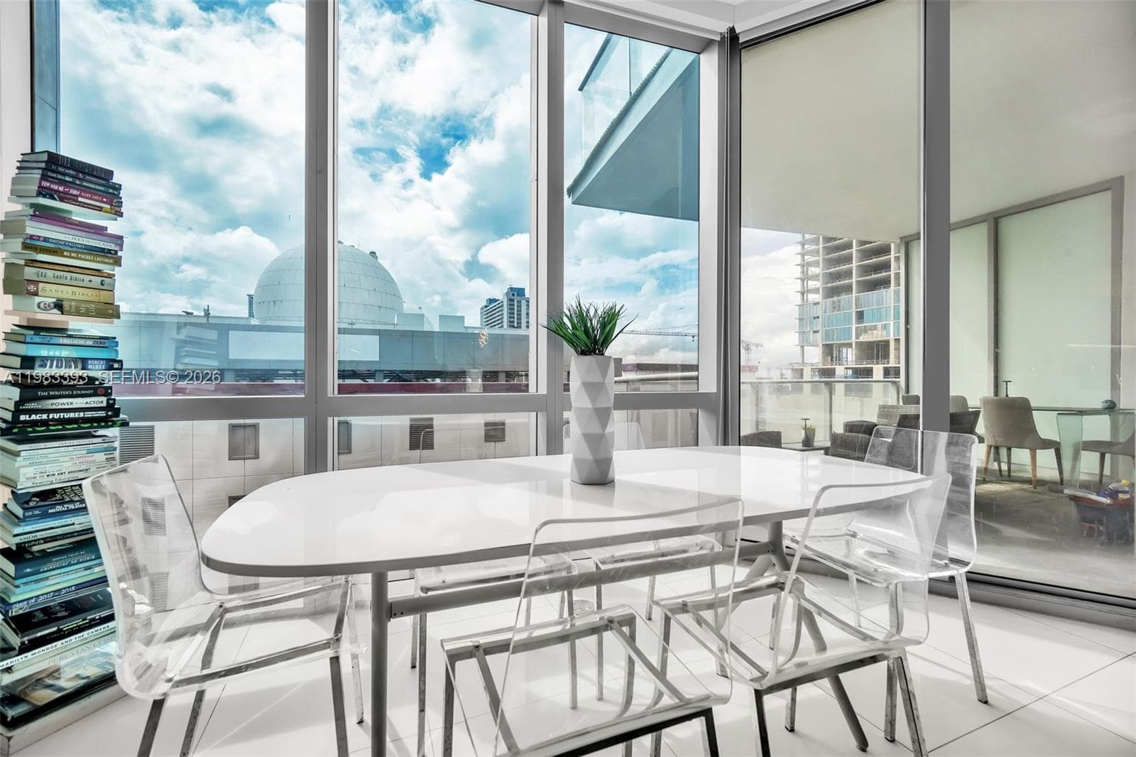 851 NE 1st Ave # 806, Miami FL 33132 — 19