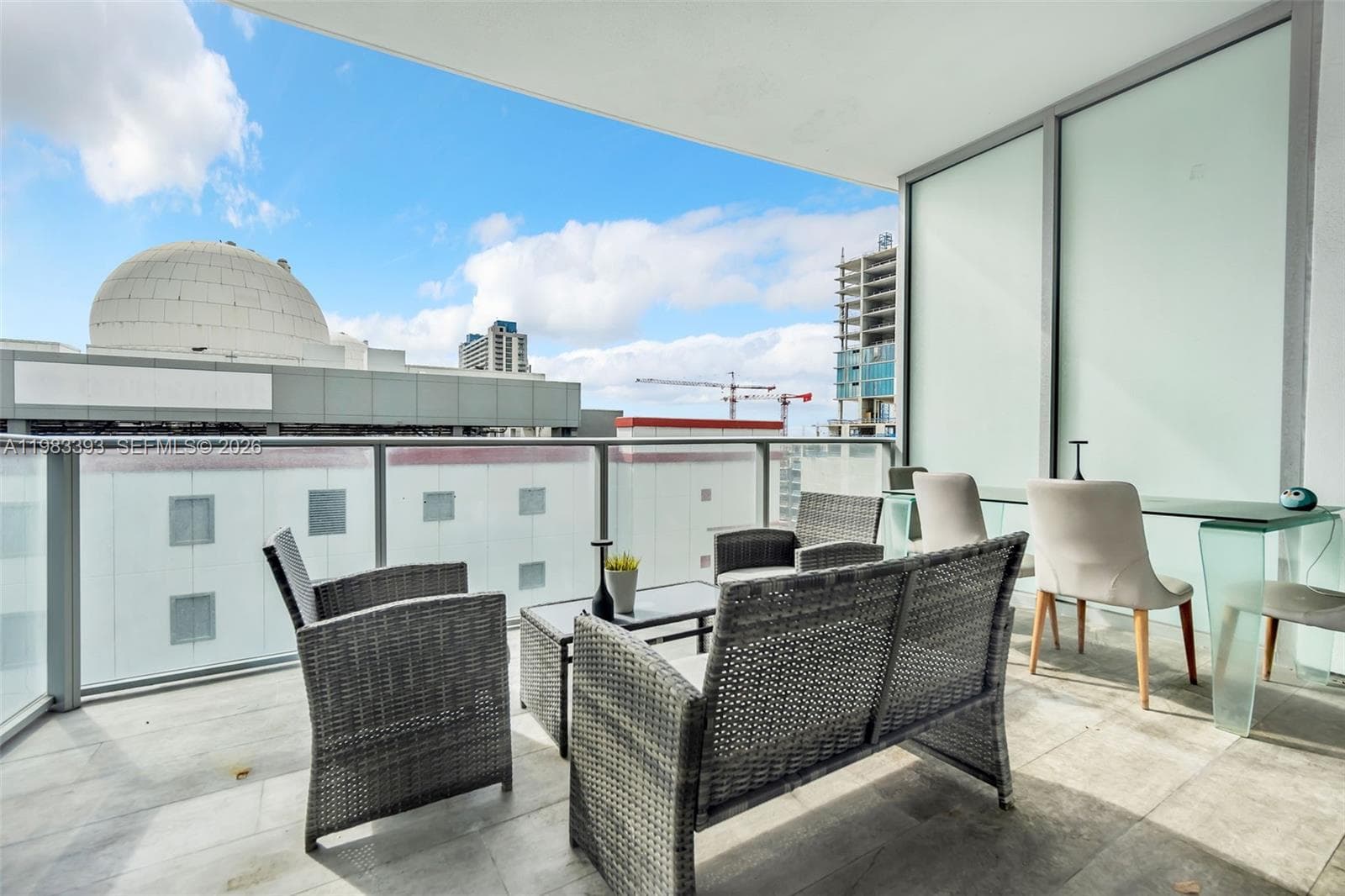 851 NE 1st Ave # 806, Miami FL 33132 — 21
