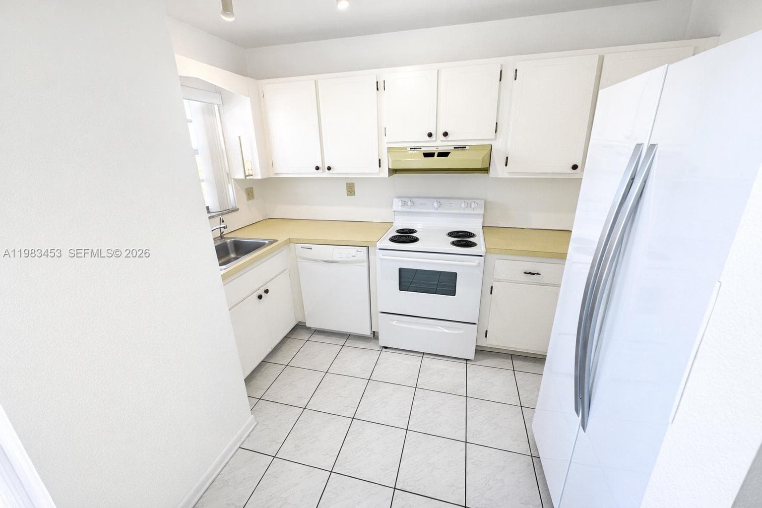 1630 W 46th St # 514B, Hialeah FL 33012 — 4