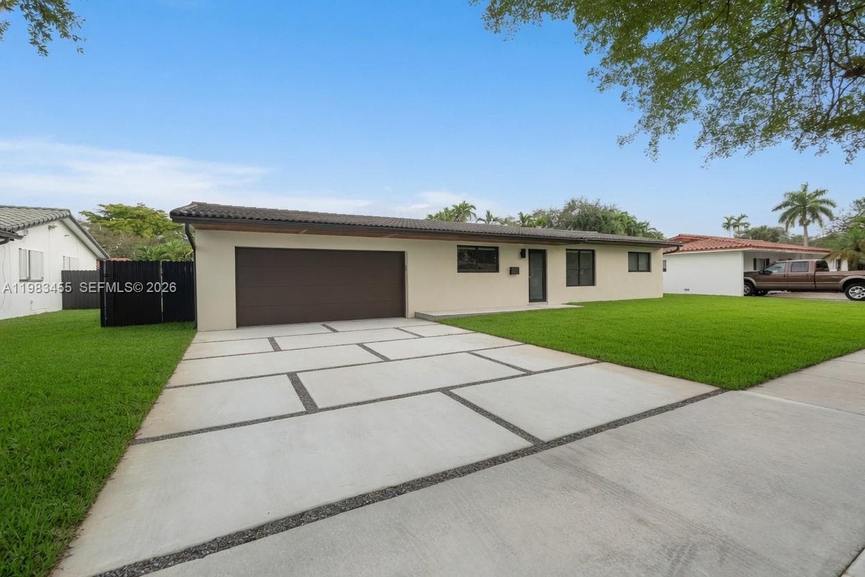 14515 Mahogany Ct, Miami Lakes FL 33014 — 1